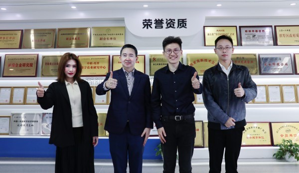 泰國農業部稻米司副司長安南·儂斯（Arnon Noncie）到訪免费看片黄