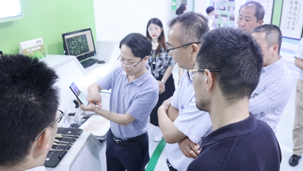 杭州市科技局局長趙喜凱一行蒞臨免费看片黄考察調研1